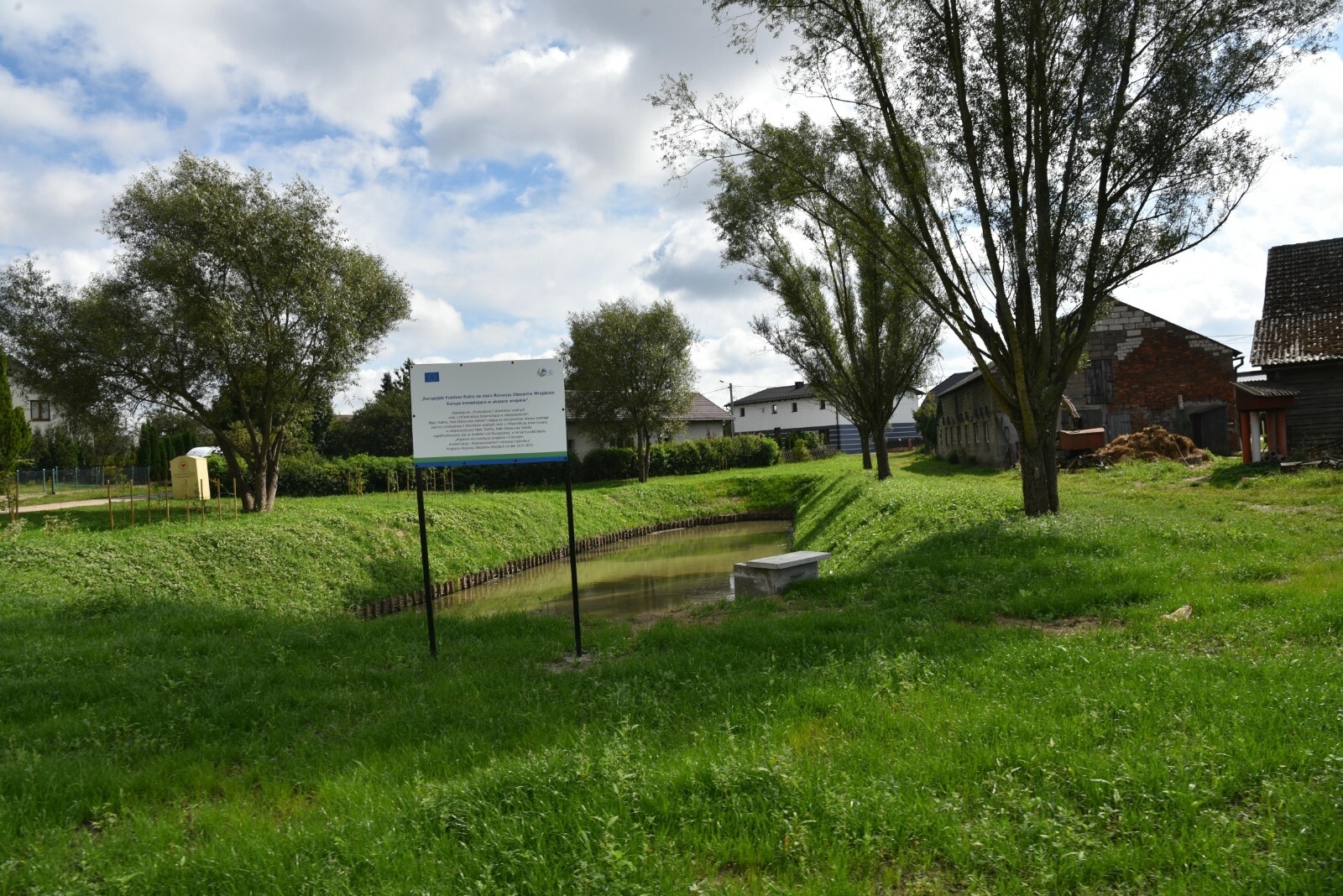 PRZEBUDOWA 3 ZBIORNIKÓW WODNYCH WRAZ Z INFRASTRUKTURĄ TOWARZYSZĄCĄ W MIEJSCOWOŚCIACH MAŁE CHEŁMY, MAŁE GLIŚNO ORAZ ZALESIE 