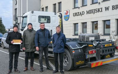 GMINA BRUSY WZMACNIA BEZPIECZEŃSTWO - DO MIASTA TRAFIŁ NOWY POJAZD TYPU HAKOWIEC