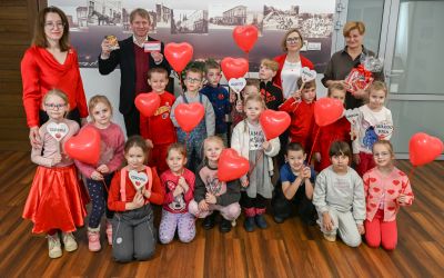 ZERÓWKOWICZE Z WIZYTĄ W URZĘDZIE MIEJSKIM