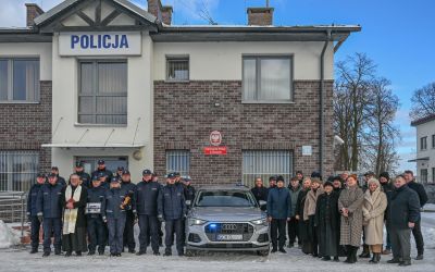 NOWY ROZDZIAŁ W HISTORII POLICJI W BRUSACH - KOMISARIAT, NOWY KOMENDANT I NOWY RADIOWÓZ