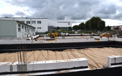 NOWA SALA SPORTOWA PRZY ZESPOLE SZKÓŁ W BRUSACH – PRACE RUSZYŁY