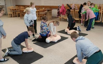 SP W CZAPIEWICACH: BICIE REKORDU W UDZIELANIU PIERWSZEJ POMOCY