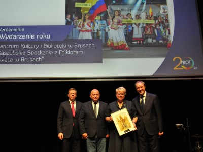04.10 - KASZUBSKIE SPOTKANIA Z FOLKLOREM ŚWIATA WYRÓŻNIONYM WYDARZENIEM ROKU