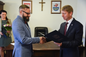 Burmistrz Brus wręczył akty nadania stopnia awansu zawodowego