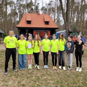SP BRUSY NR 1: Powiatowe Igrzyska Młodzieży Szkolnej w drużynowych biegach przełajowych dziewcząt