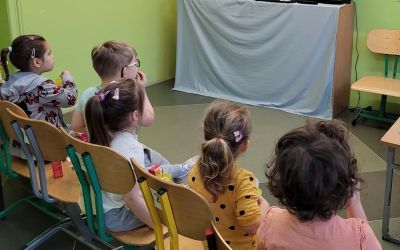 SP LEŚNO: Zabawa w Kino „Bajka”