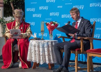 NARODOWE CZYTANIE W BRUSACH – WSPÓLNE SPOTKANIE Z TWÓRCZOŚCIĄ JANA KOCHANOWSKIEGO