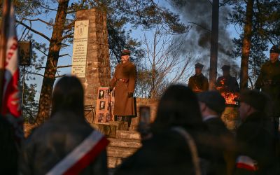 "CZEŚĆ I CHWAŁA BOHATEROM!" - 82. ROCZNICA PARTYZANCKIEGO BOJU POD MĘCIKAŁEM