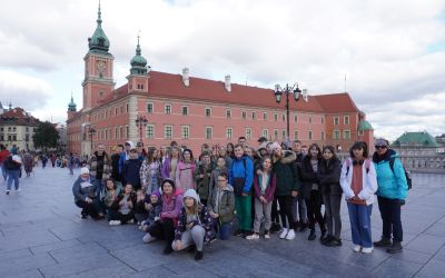 SP LEŚNO: Idziemy z książką przez Warszawę!