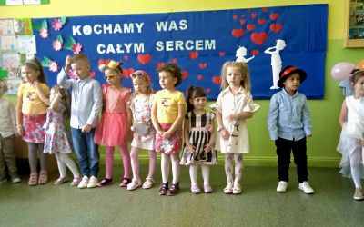 SP LEŚNO: DZIEŃ MAMY I TATY