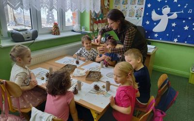 SP LEŚNO: WARSZTATY "ZIMA W ŻYCIU PTAKÓW"