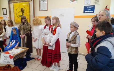 SP LUBNIA: Film konkursowy SP w Lubni – Jasełka Kaszubskie pt. „Sercka dlô Jezëska”