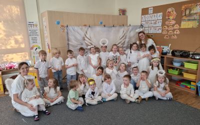 PRZEDSZKOLE NR 1 W BRUSACH: Dzień Anielski u Misiaków