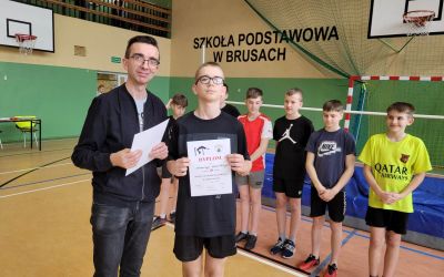 SP BRUSY NR 1: Mistrzostwa Szkoły Dzieci w skoku wzwyż