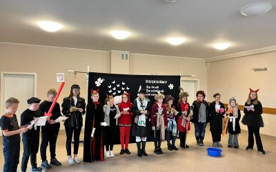 SP CZAPIEWICE:Uroczystość z okazji zbliżającego się Dnia Edukacji Narodowej