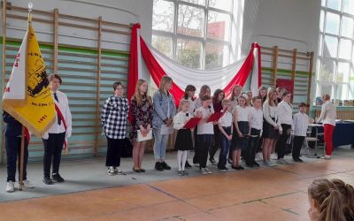 SP LUBNIA: Patriotycznie w Szkole Podstawowej w Lubni