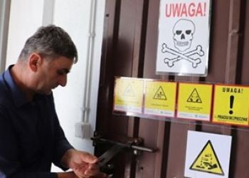 KRUS INFORMUJE: Ostrożnie z chemią w gospodarstwie rolnym - zasady bezpiecznej pracy  ze środkami ochrony roślin
